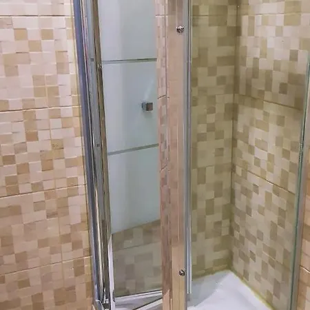 Habitación, Salita Y Baño Privado, Reate Lbi00466 Habitación en casa particular