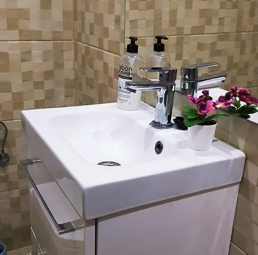 Ubytování v soukromí Habitacion, Salita Y Bano Privado, Reate Lbi00466 Bilbao